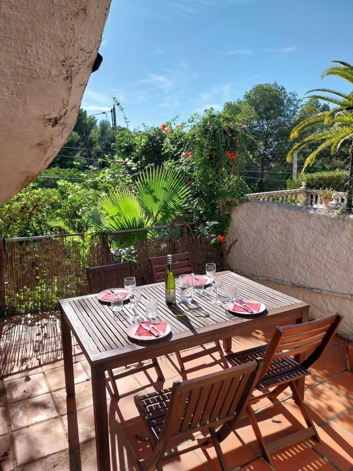 2 Bed 10min Walk To Apartment *